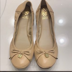 Vince Camuto Flats